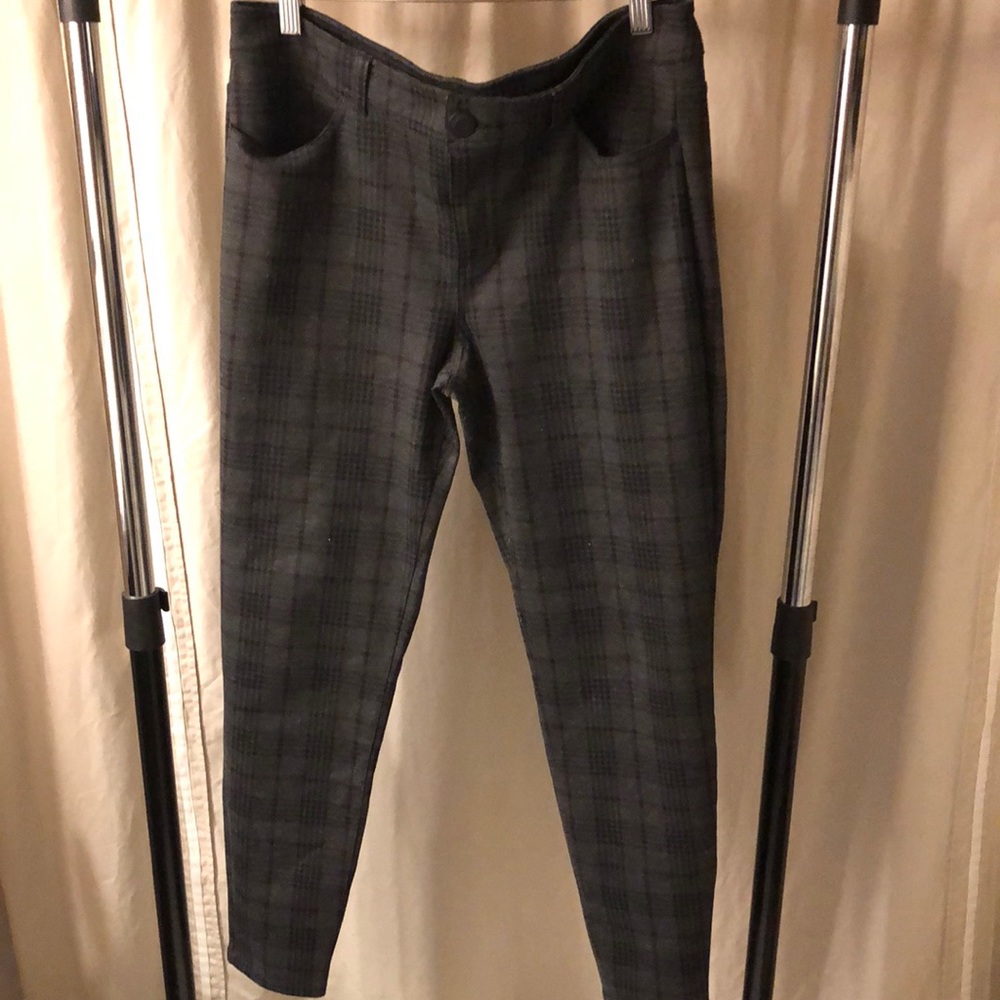 Twill styled skinny pants